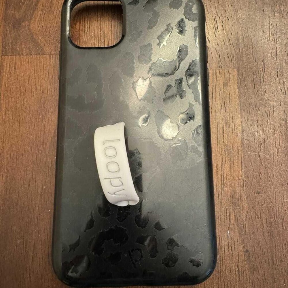Loopy Case for Iphone 11 Black Leopard